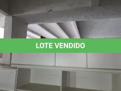 LOTE 204 - Móveis para escritório usados