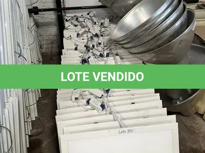 LOTE 150 - Luminárias