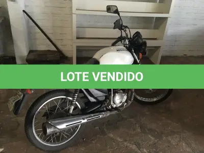 LOTE 004 - HONDA/CG 125 CARGO KS GASOLINA, ANO/MODELO 2009/2009, COR BRANCA, PLACA IPW5117