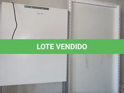 LOTE 191 - Expositores usados