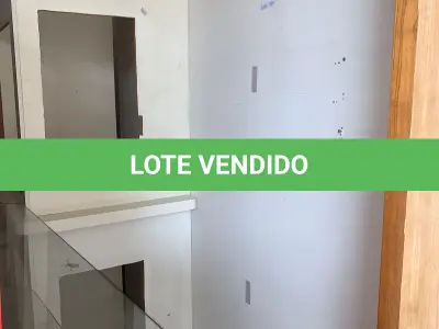 LOTE 015 - Móveis usados