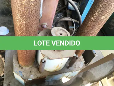 LOTE 025 - PRENSA PARA LABORATÓRIO