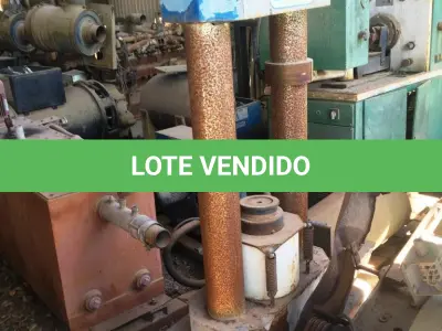 LOTE 025 - PRENSA PARA LABORATÓRIO