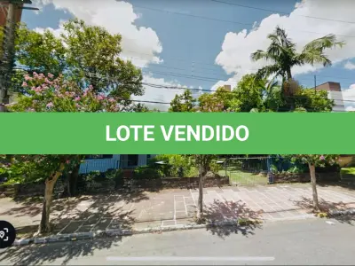 LOTE 009 - Uma casa de construção mista com área de 110,50 m² e o respectivo terreno com área superficial de 1.056,00 m², localizado na Rua Theodomiro Porto da Fonseca, nº 153, Bairro Centro, Estância Velha/RS. Registrado sob matrícula 10.316