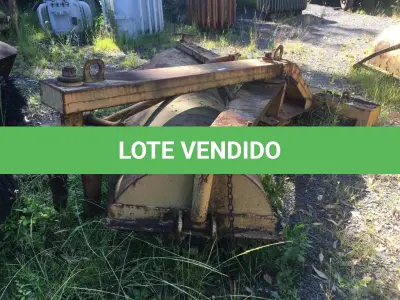 LOTE 017 - VASSOURA MECÂNICA (Ref.: SVM 13)