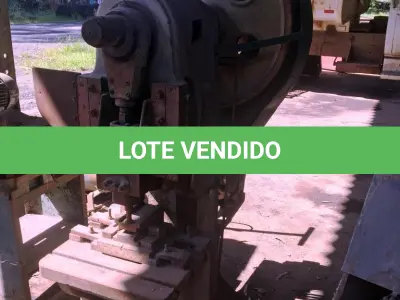 LOTE 024 - MÁQUINA DE CORTE DE CANTONEIRAS
