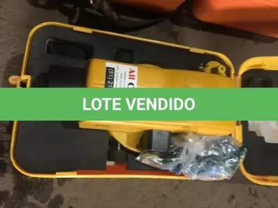 LOTE 073 - NIVEIS E TEODOLITOS P/TOPOGRAFIA (33 PÇS)
