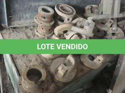 LOTE 062 - TAMPA PARA ROLETES