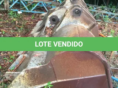 LOTE 088 - CAÇAMBA ESCAVADEIRA FH 200 E CARREGADEIRA VOLVO L120