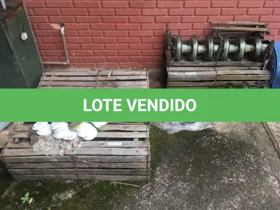 LOTE 076 - ALÇA DE ANCORAGEM P/CABOS( 06 PEÇAS ) E MANGOTES( DIVERSOS )