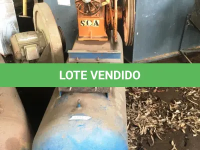 LOTE 051 - COMPRESSOR 30 PÉS