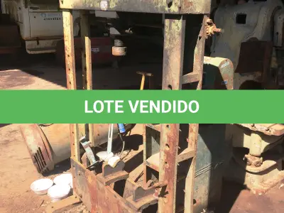 LOTE 038 - PRENSA HIDRÁULICA