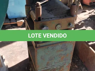 LOTE 027 - CONFORMADORA DE FERRO