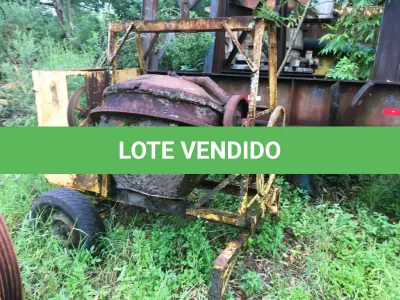 LOTE 034 - BETONEIRA ELÉTRICA 580 L AUTO CARREGAVEL (Ref.: SB 97)
