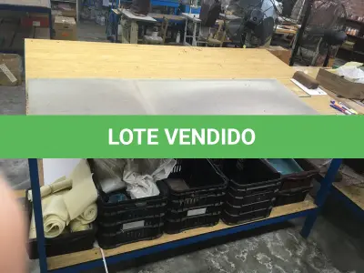 LOTE 136 - Mesas, bancadas e balção de trabalho( 13 un )