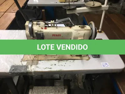 LOTE 122 - Máquina de costura