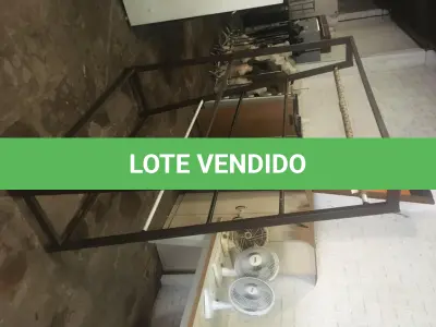 LOTE 048 - Cavaletes para transporte de couros e afins(06 un), e outros(01 un)