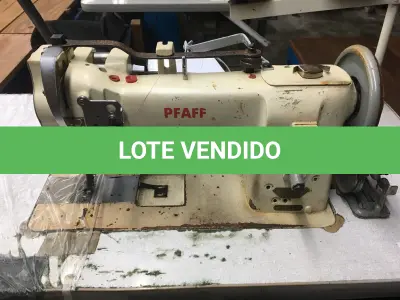 LOTE 122 - Máquina de costura