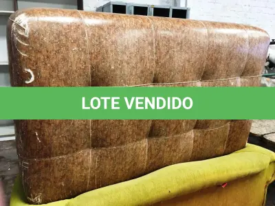 LOTE 046 - Pfuff provador em corino marron