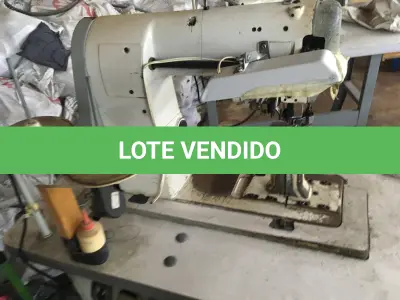 LOTE 115 - Máquina de costura