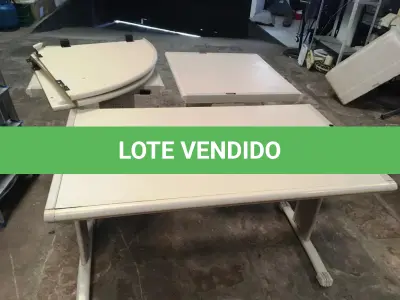 LOTE 040 - Conjunto de mesas para escritório( 17 un )