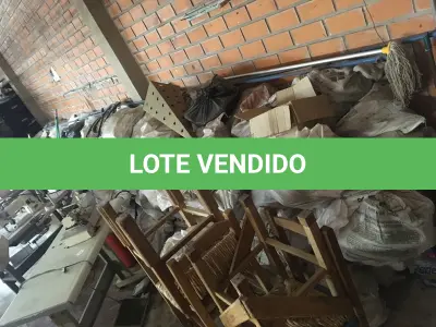 LOTE 165 - Sucata de formas