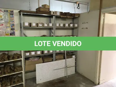 LOTE 134 - Prateleiras desmontável de aço( 22 un )