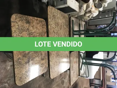 LOTE 039 - Conjunto de mesas(08 un) e cadeiras(14 un) para refeitório