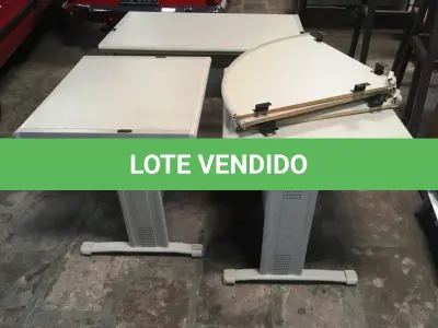 LOTE 040 - Conjunto de mesas para escritório( 17 un )