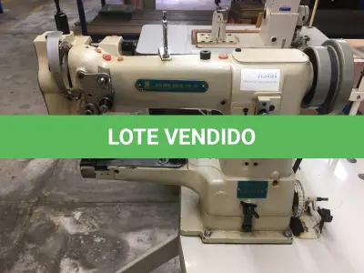 LOTE 119 - Máquina de costura