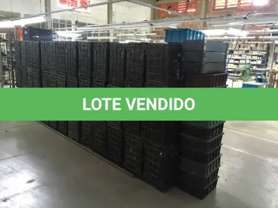 LOTE 137 - Caixas de plástico( 30 un )
