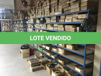 LOTE 130 - Prateleiras( 02 un )
