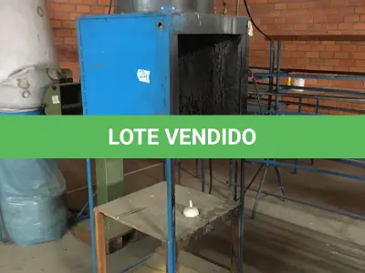 LOTE 081 - Cabine de pintura