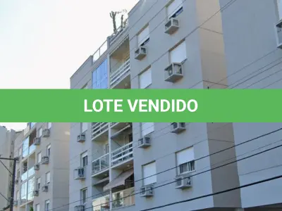 LOTE 001 - O apartamento residencial nº 501, Bloco B, localizado no quinto pavimento ou quarto andar, com área privativa de 124,99 m², e o Box nº 11 do Bloco B, com área privativa de 7,62 m², do Edifício Jardim Rivadávia Fernandes, situado na Rua Avaí, nº 338, Bairro Vila Rosa, Novo Hamburgo/RS. Registrados sob matrículas 32.945 e 32.961