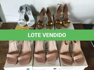 LOTE 052 - Calçados(59 pares) e acessórios diversos(181 un)