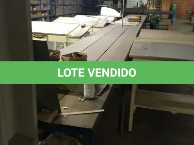 LOTE 128 - Bancada de trabalho
