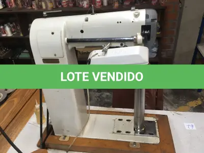 LOTE 117 - Máquina de costura