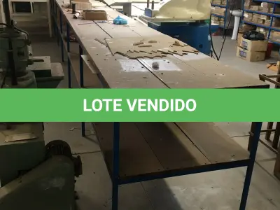 LOTE 128 - Bancada de trabalho