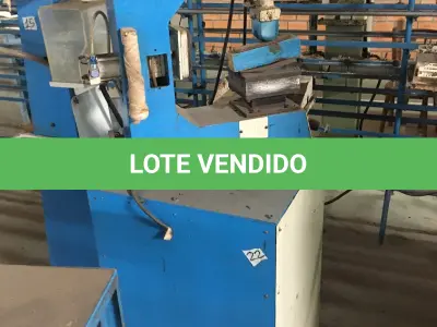 LOTE 084 - Máquina de prensar