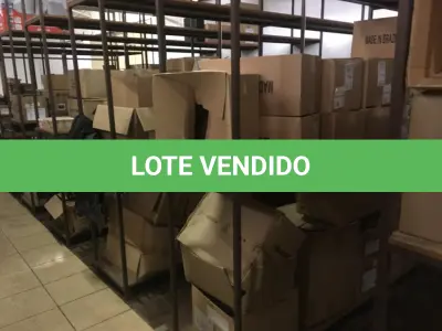 LOTE 055 - Sucata de vidro e papelão