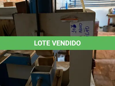 LOTE 106 - Máquinas de prensar( 02 un )