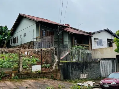 LOTE 005 - UM TERRENO SITUADO NO BAIRRO SOL NASCENTE, EM ESTÂNCIA VELHA/RS, COMPOSTO DO LOTE 3 DA QUADRA C, DO LOTEAMENTO SOL NASCENTE, COM ÁREA DE 300,00 M2