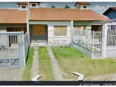 LOTE 001 - DIREITOS E AÇÕES DE 50% DE UM PRÉDIO RESIDENCIAL DE ALVENARIA, SOB Nº 327 DA RUA HOLANDA, CASA 02 DO CONDOMÍNIO RESIDENCIAL ROMEO BRANDT, COM A ÁREA TOTAL DE 59,00M2, NO BAIRRO LAGO AZUL EM ESTÂNCIA VELHA/RS