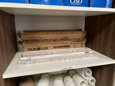 LOTE 144 - Luminárias e lâmpadas