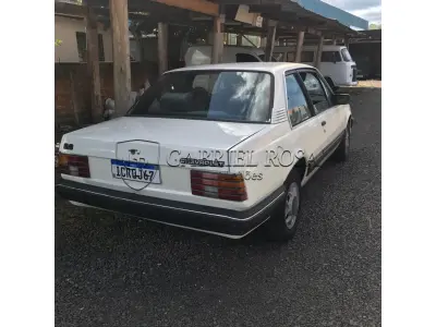 LOTE 001 - GM Monza SL/E Gasolina 1989/1989, Cor Branca, Placa ICR0J67