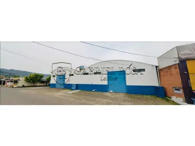 LOTE 001 - TERRENO URBANO com área de 1.016,04 m², de forma irregular, na Rua São Domingos, lado par, esquina com a Rua Arthur Hennemann, com PRÉDIO COMERCIAL em alvenaria com a área de 462,08 m², Rua São Domingos s/nº e DEPÓSITO DE ALVENARIA com área de 437,50 m², Rua São Domingos, nº 60, Bairro Integração, Parobé/RS. Objetos da matrícula nº 52.281 do Registro de Imóveis de Taquara/RS. - IMÓVEL OCUPADO - FORMA DE PAGAMENTO: À VISTA, MEDIANTE TRANSFERÊNCIA BANCÁRIA PROVENIENTE DE CONTA DE TITULARIDADE DO ARREMATANTE.