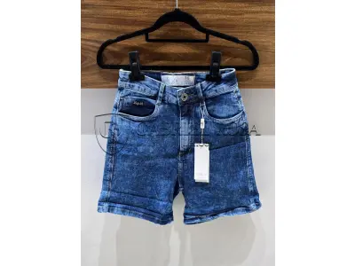 LOTE 001 - Calças Femininas, Bermudas Femininas, Blusões e Blusas de Lã,  Toucas, Camisas Femininas, Camisas Femininas Manga Longa, Macacão Feminino, Saias Femininas, Vestidos Femininos, Biquinis, Maiôs, Jaquetas de Couro Sintético, Jaqueta de  Brim Feminina, Casaco de Lã Feminino, Casacos Femininos, Camisetas Masculinas Manga Curta