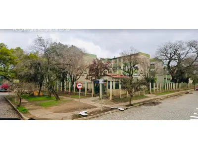 LOTE 001 - O Apartamento nº 105 do Edifício Amambaím, Bloco 2, composto de sala, três dormitórios, circulação, banheiro, cozinha e área de serviço, com 90,182730m² de área real global, sendo 69,943750m² de área real privativa e 20,238990m² de área real de uso comum, endereço Avenida Clóvis Paim Grivot, nº 350, Bairro Humaiatá, Porto Alegre/RS.  Imóvel da matrícula nº 95.011