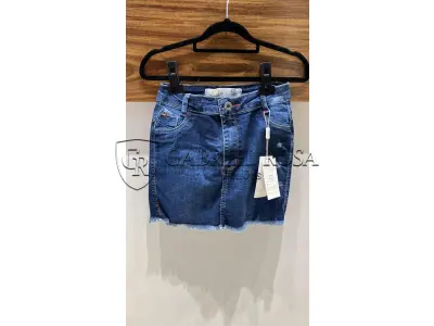 LOTE 001 - Calças Femininas, Bermudas Femininas, Blusões e Blusas de Lã,  Toucas, Camisas Femininas, Camisas Femininas Manga Longa, Macacão Feminino, Saias Femininas, Vestidos Femininos, Biquinis, Maiôs, Jaquetas de Couro Sintético, Jaqueta de  Brim Feminina, Casaco de Lã Feminino, Casacos Femininos, Camisetas Masculinas Manga Curta