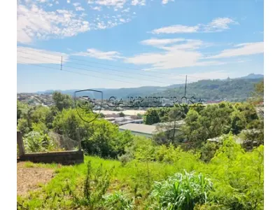 LOTE 002 - Terreno sem benfeitorias, composto do lote 10 da Quadra M do Loteamento Sol Nascente, com a área de 693,00 M². Situado na Avenida dos Açores, nº 56 - Bairro Sol Nascente, Estância Velha/RS. Registrado sob matrícula nº 40.093